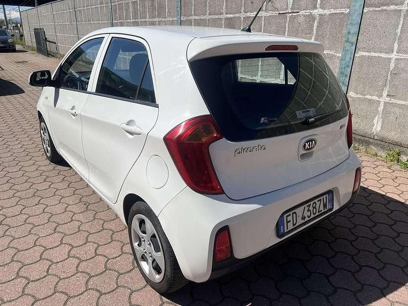 Usata Kia Picanto 68 CV (50 kW) 2016 Bianco Utilitaria