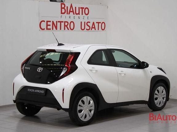 Usata Toyota Aygo X Active 72 CV (52 kW) 2023 Bianco SUV