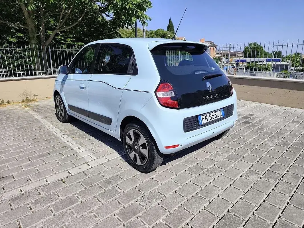 Usata Renault Twingo SE 69 CV (50 kW) 2018 Utilitaria