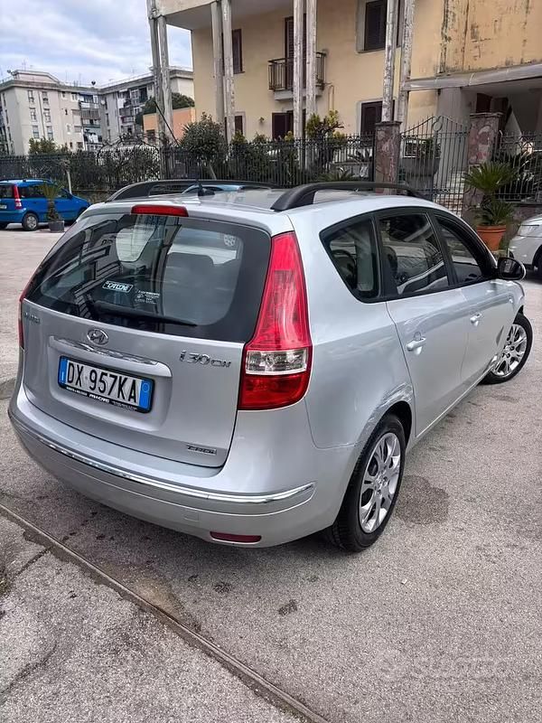 Usata Hyundai i30 Dynamiq 116 CV (85 kW) 2009 Grigio Berlina