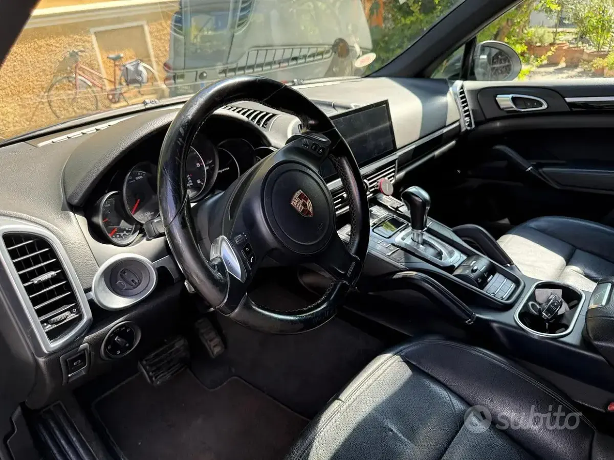 Usata Porsche Cayenne 245 CV (180 kW) 2013 Nero SUV