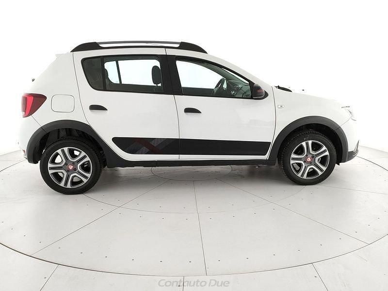 Usata Dacia Sandero Stepway 90 CV (66 kW) 2019 Bianco Utilitaria