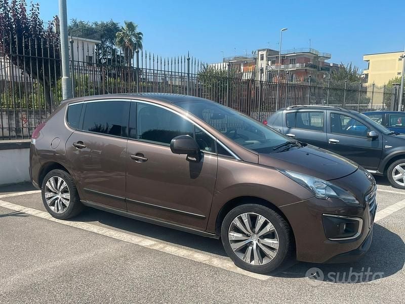 Usata 2014 Peugeot 3008 Allure Station wagon | 7500 € (Buon prezzo) - Immagine 1/4