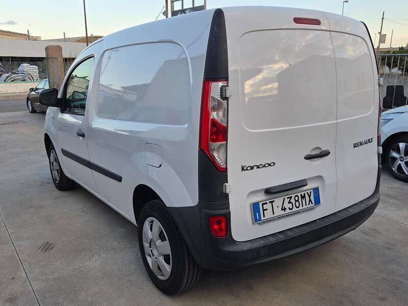 Usata Renault Kangoo 75 CV (55 kW) 2018 Bianco Monovolume