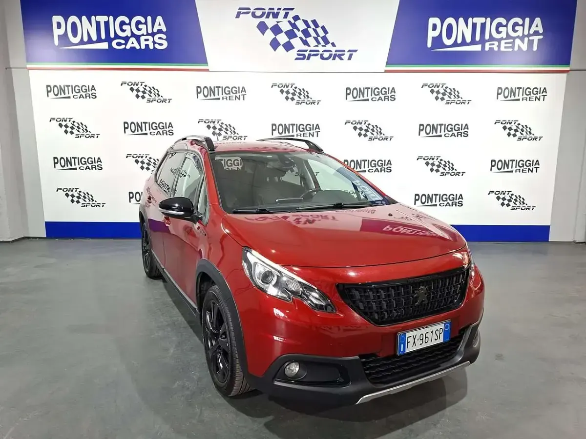 Usata Peugeot 2008 GT-line 102 CV (75 kW) 2019 Rosso ultimate SUV