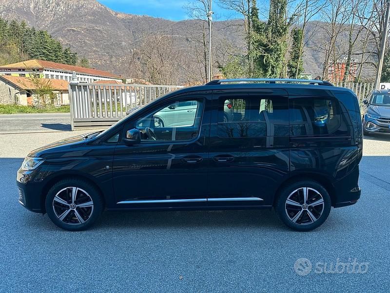 Usata VW Caddy Style 122 CV (89 kW) 2024 Nero Monovolume