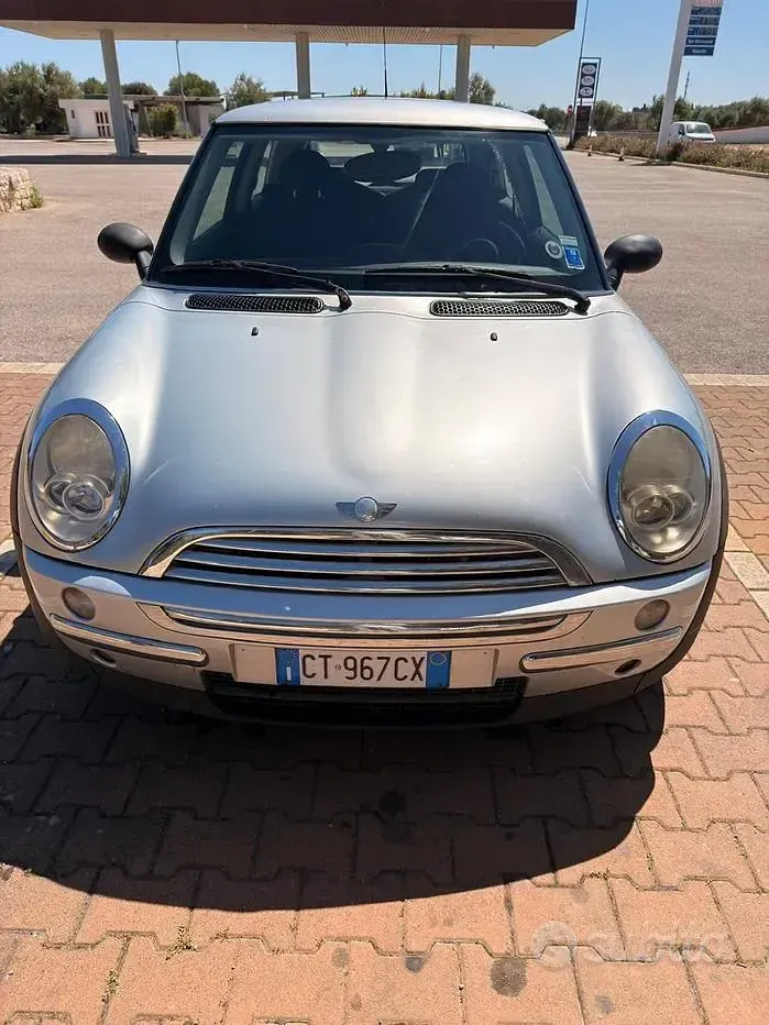 Usata Mini Cooper 88 CV (64 kW) 2005 Grigio Utilitaria