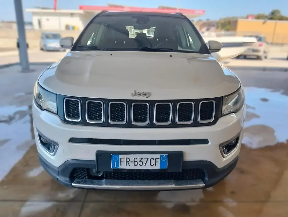 Usata Jeep Compass Night Eagle 140 CV (102 kW) 2018 Bianco SUV