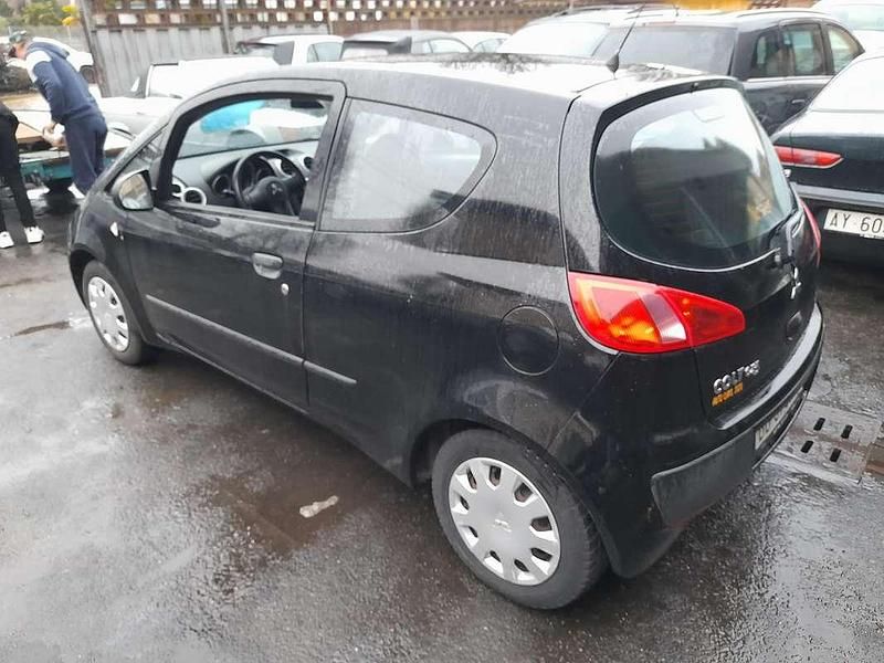 Usata Mitsubishi Colt 75 CV (55 kW) 2006 Nero Berlina
