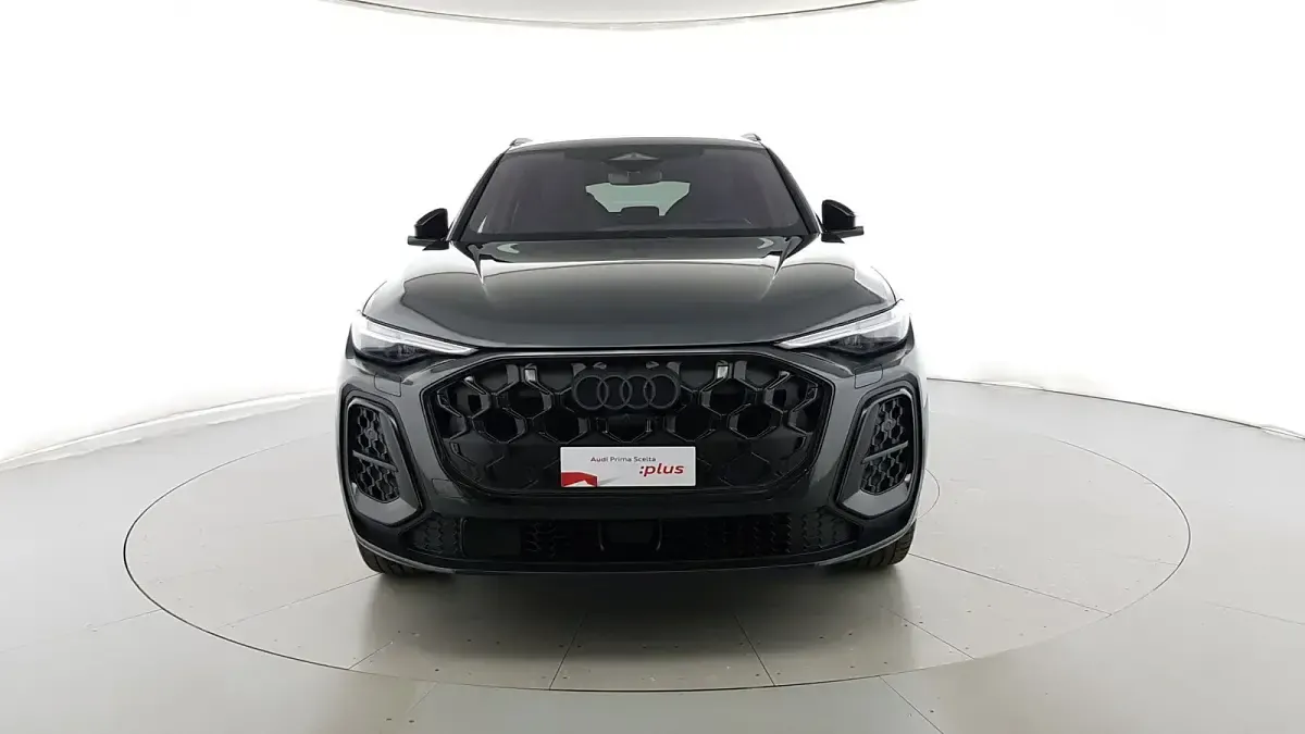 Usata Audi Q5 Sportback S-Line 204 CV (150 kW) 2025 Grigio SUV