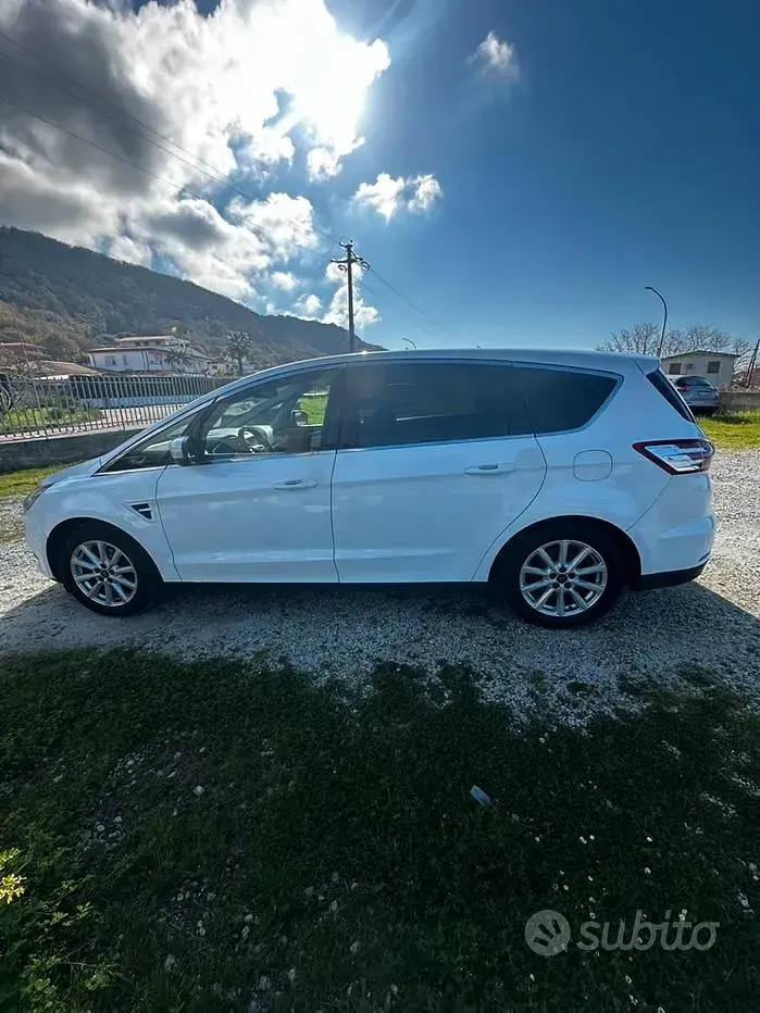 Usata Ford S-MAX S 150 CV (110 kW) 2016 Bianco Monovolume
