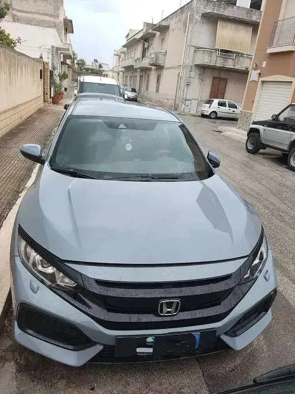 Usata Honda Civic Comfort 129 CV (94 kW) 2018 Berlina