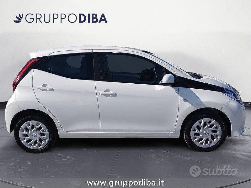 Gebraucht Toyota Aygo Business Edition 72 PS (52 kW) 2020 Beige Kleinwagen