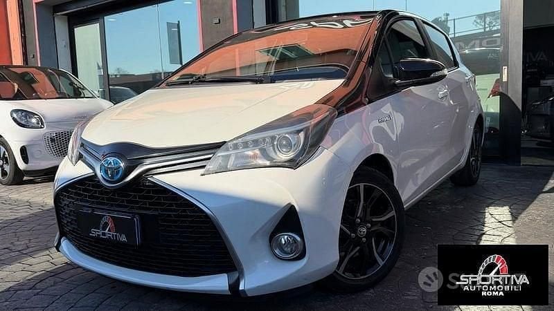 Bianco Usata 2016 Toyota Yaris Hybrid Style Tre volumi | 8990 € (Super prezzo) - Immagine 1/4