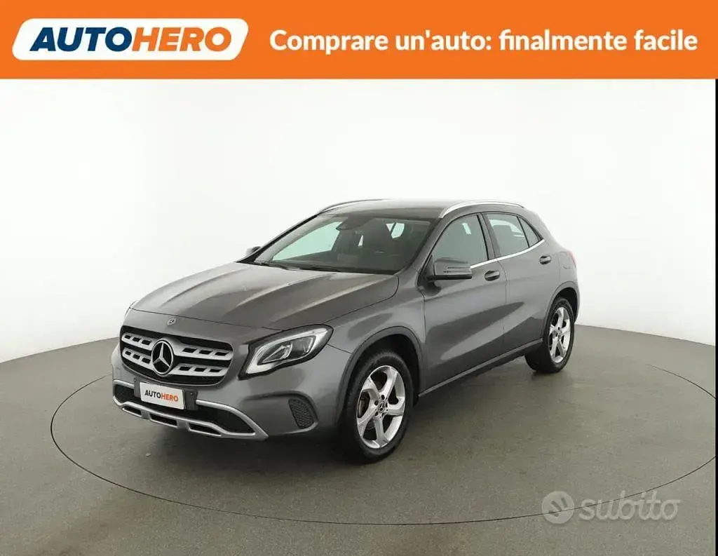 Usata Mercedes GLA180 110 CV (80 kW) 2017 SUV