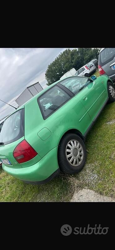 Verde Usata 1998 Audi A3 Tre volumi | 1250 € (Ottimo prezzo) - Immagine 1/4