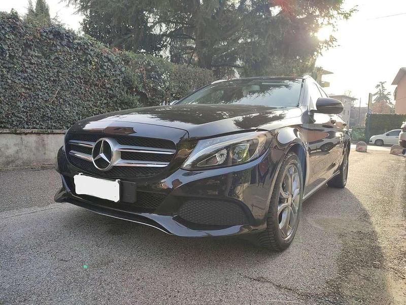 Usata Mercedes C220 170 CV (125 kW) 2015 Nero Station wagon