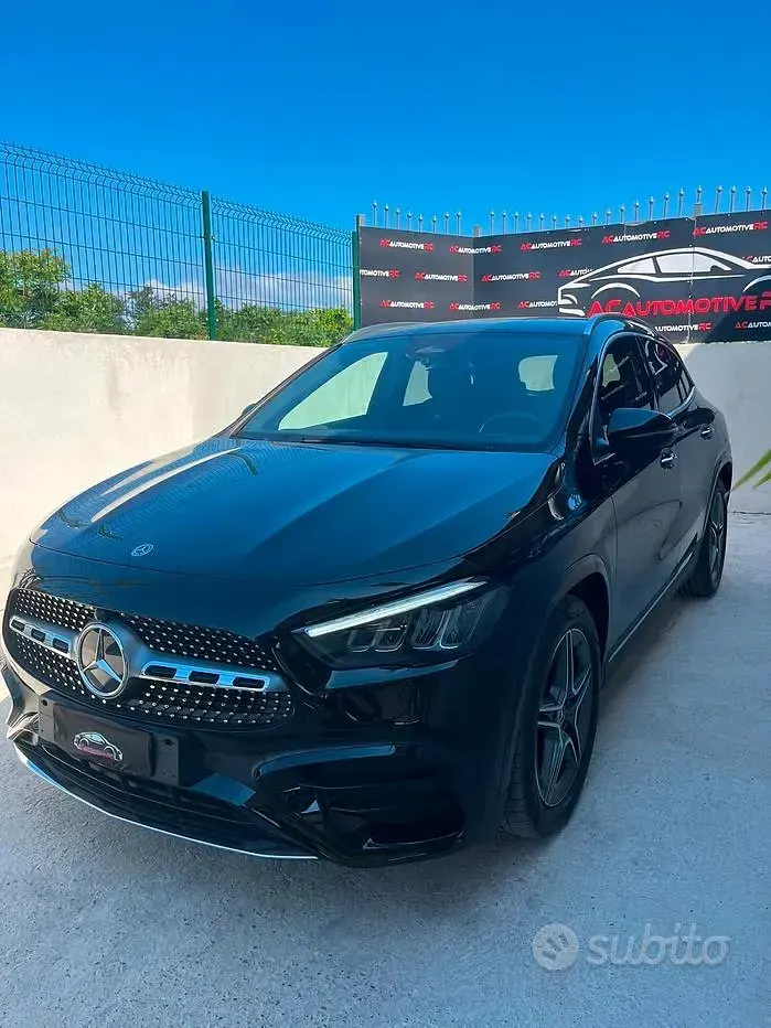 Usata Mercedes GLA200 AMG Line Premium 150 CV (110 kW) 2024 Nero SUV