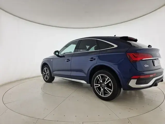 Usata Audi Q5 Sportback S-line plus 204 CV (150 kW) 2024 Blu navarra metallizzato SUV