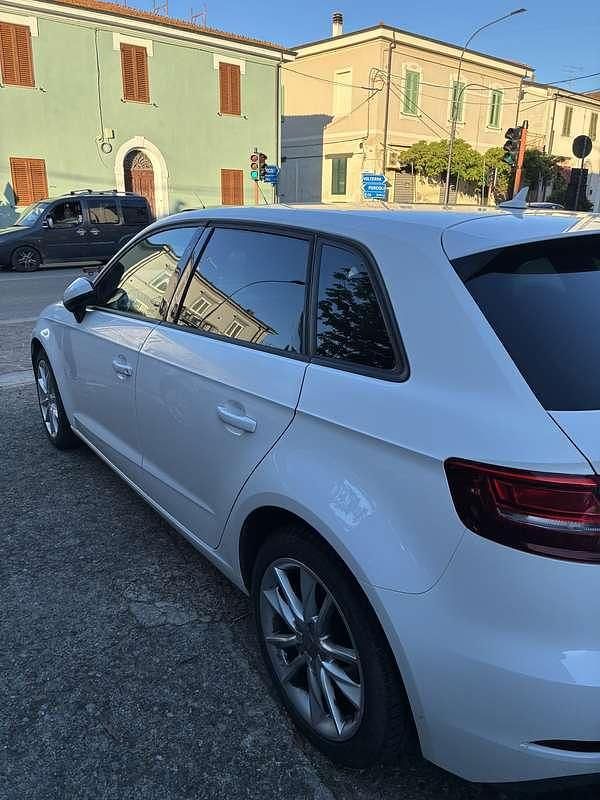 Gebraucht Audi A3 Attraction 110 PS (80 kW) 2017 Limousine