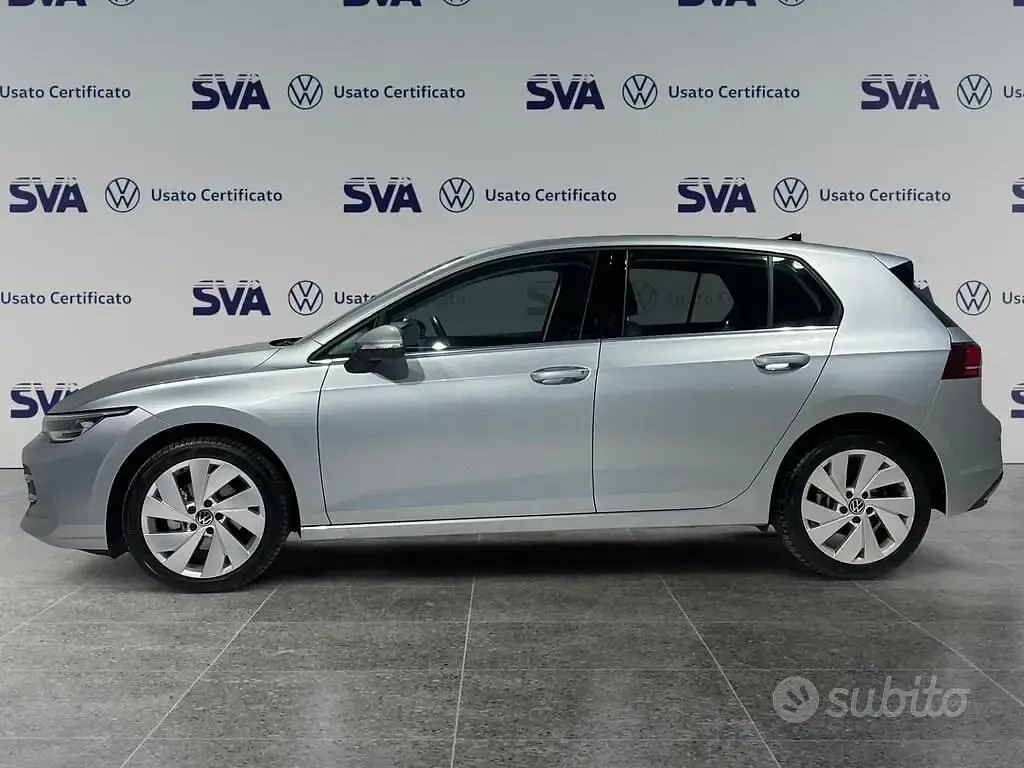 Usata VW Golf VIII Style 150 CV (110 kW) 2025 Dolomite silver Berlina