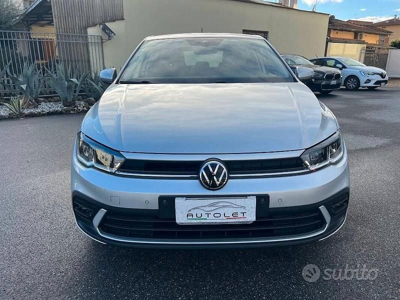 Usata VW Polo Life 80 CV (58 kW) 2023 Grigio Utilitaria
