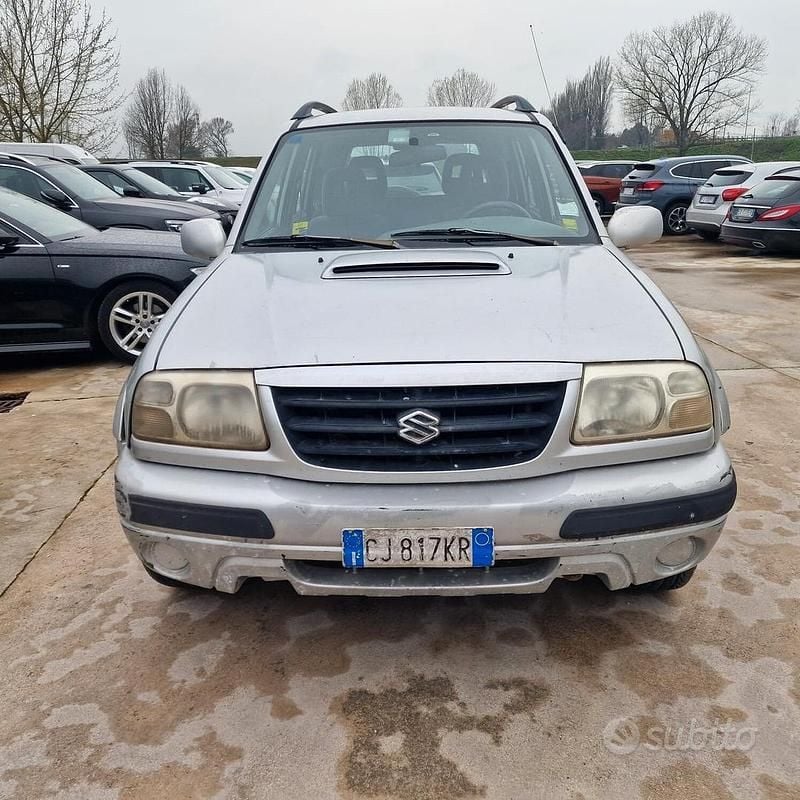 Usata Suzuki Grand Vitara 108 CV (79 kW) 2004 Grigio Station wagon