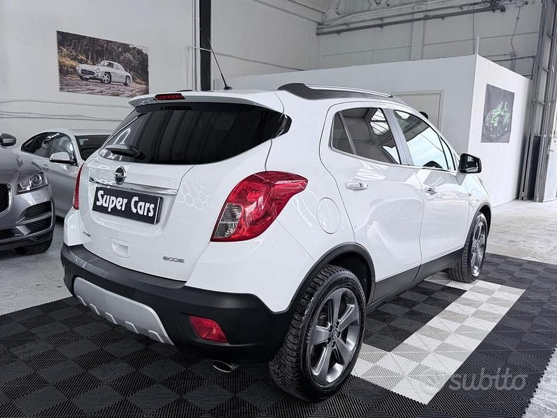 Usata Opel Mokka Cosmo 131 CV (96 kW) 2015 Bianco SUV