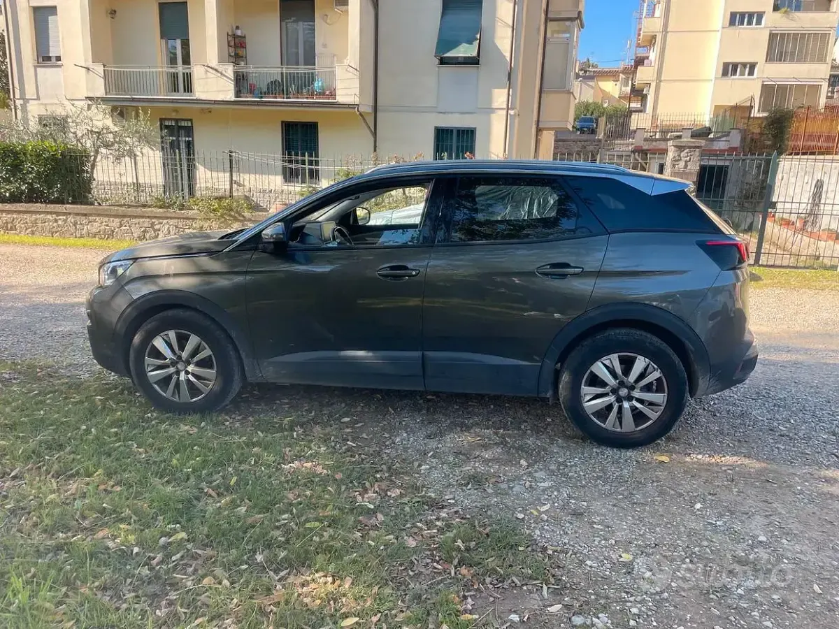 Usata Peugeot 3008 120 CV (88 kW) 2019 Grigio SUV