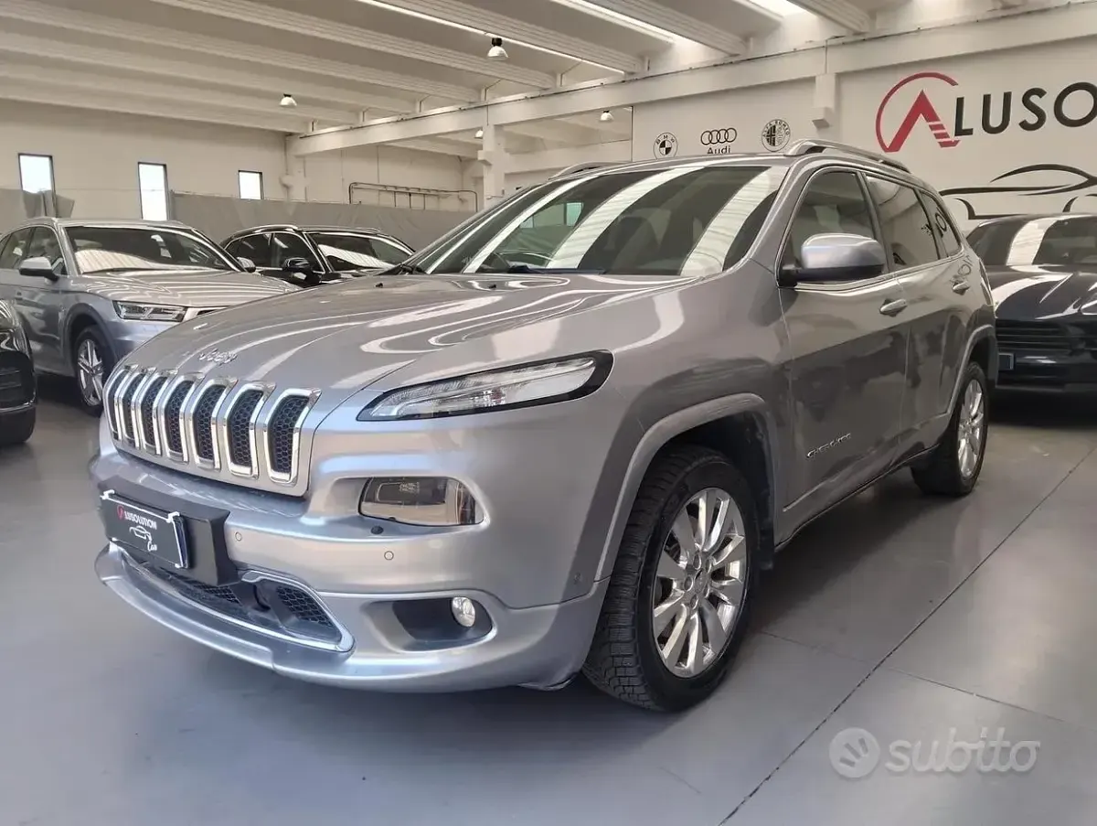 Usata Jeep Cherokee Overland 200 CV (147 kW) 2017 Grigio SUV