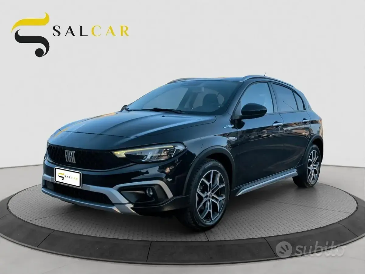 Usata Fiat Tipo Cross 95 CV (69 kW) 2022 Bluazzurro Berlina