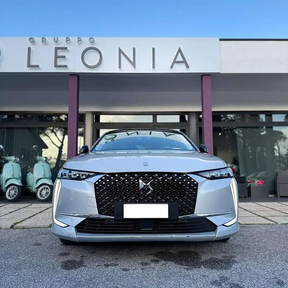 Begagnad DS Automobiles DS4 Opera 131 HK (96 kW) 2024 Grå SUV