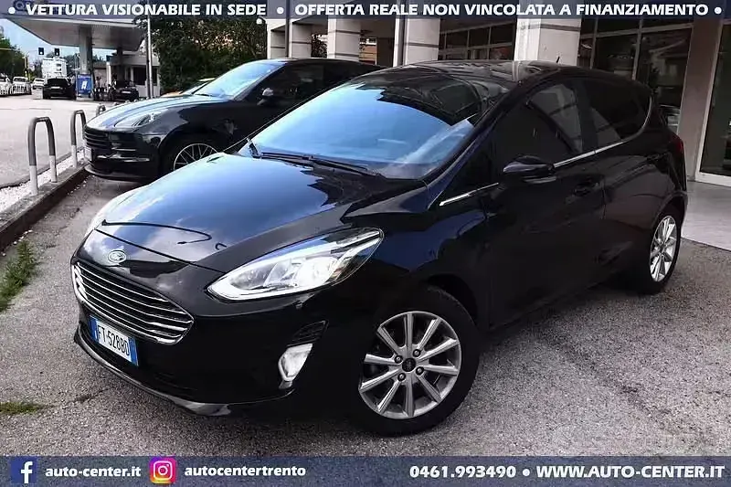 Usata Ford Fiesta 86 CV (63 kW) 2018 Nero Utilitaria
