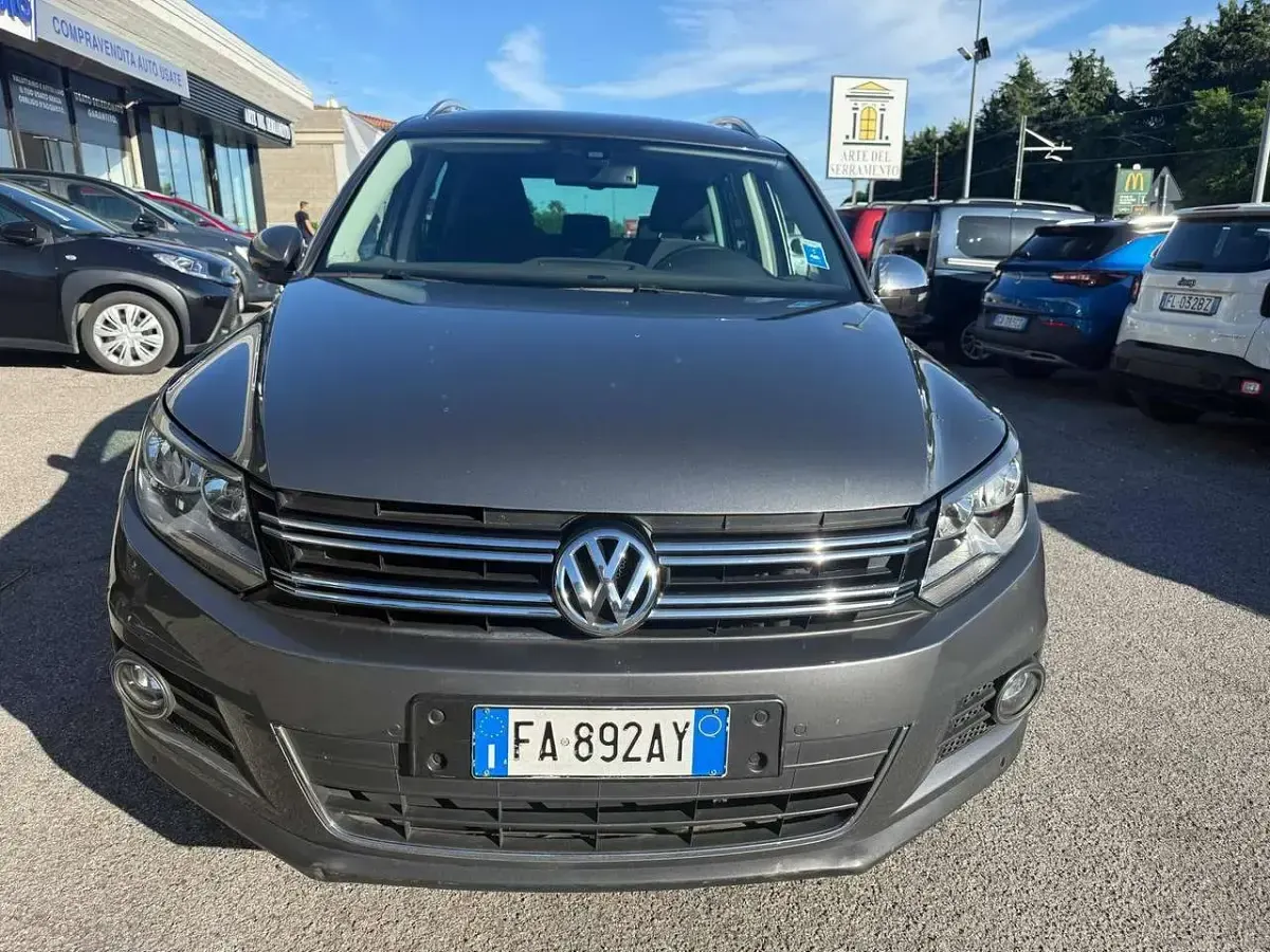 Usata VW Tiguan Sportline 150 CV (110 kW) 2015 Grigio SUV