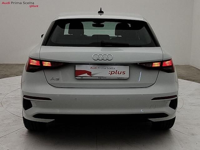 Usata Audi A3 Business 110 CV (80 kW) 2024 Bianco ghiaccio metallizzato