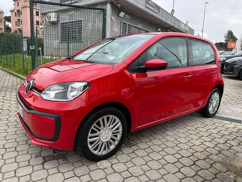 Usata VW up! Move 68 CV (50 kW) 2022 Rosso Utilitaria