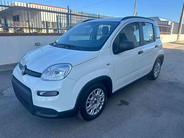 Usata Fiat Panda City Life 70 CV (51 kW) 2023 Bianco metallizzato Utilitaria