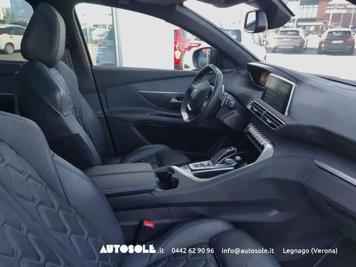 Usata Peugeot 5008 GT-line 131 CV (96 kW) 2019 Verde SUV