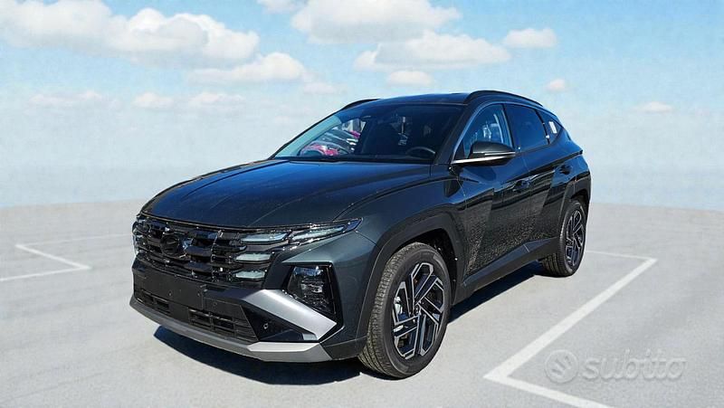 Nuova Hyundai Tucson 136 CV (100 kW) 2025 Verde metallizzato SUV