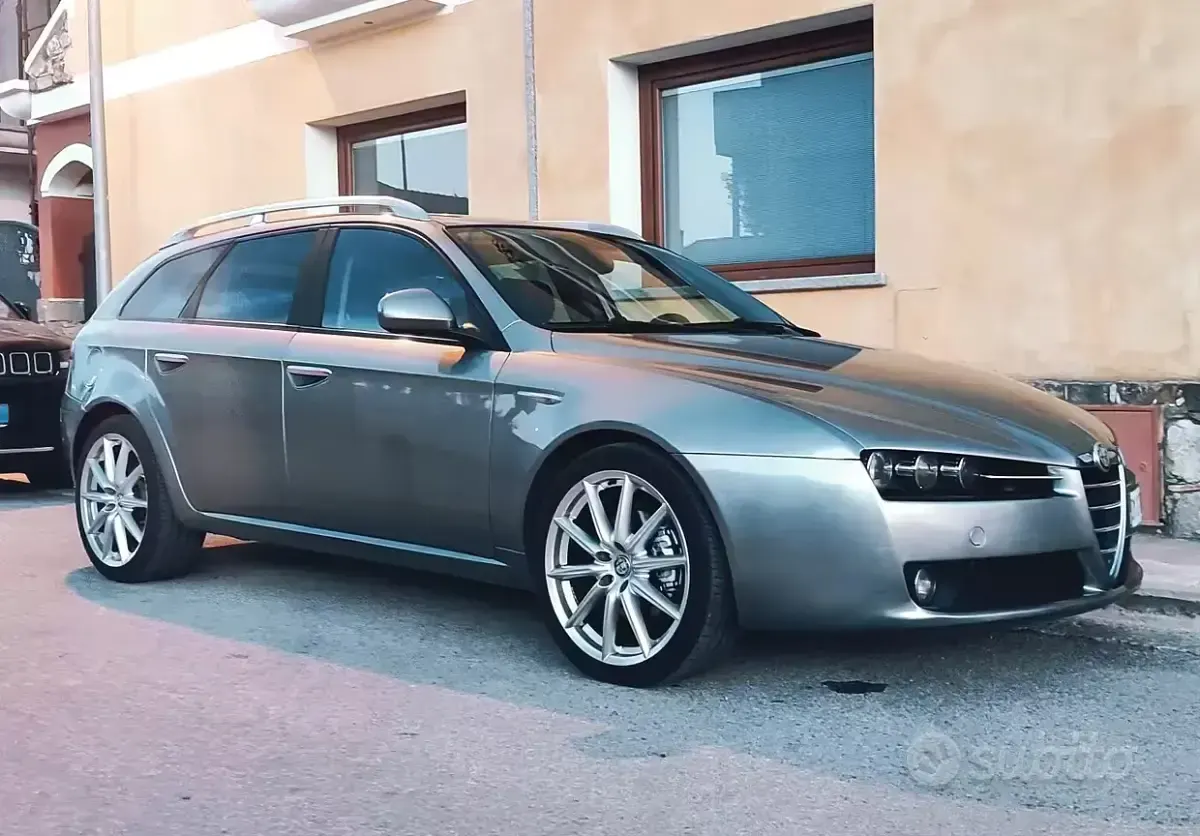 Usata Alfa Romeo 159 150 CV (110 kW) 2007 Grigio Station wagon
