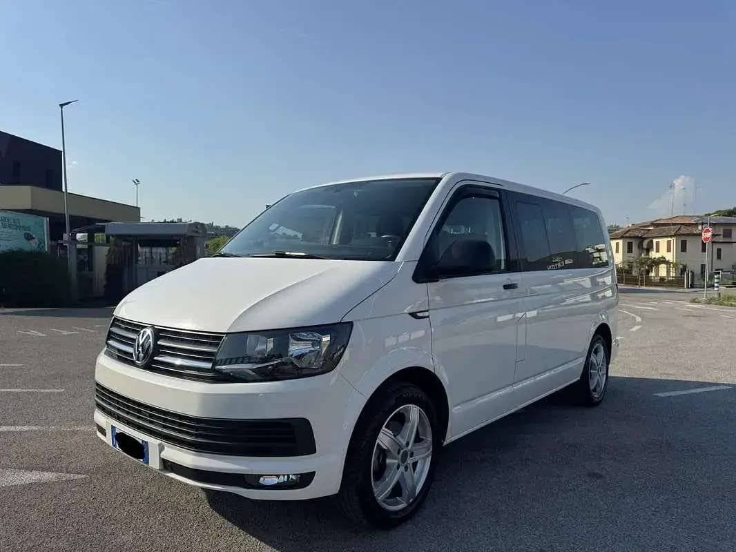 Usata VW Multivan Trendline 150 CV (110 kW) 2017 Monovolume