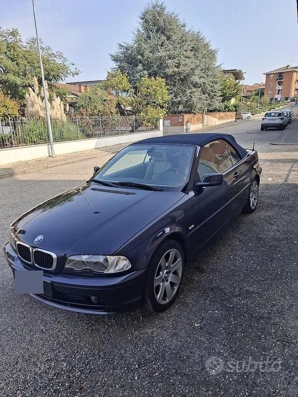 Usata BMW 318 Cabriolet 143 CV (105 kW) 2003 Blu Cabrio
