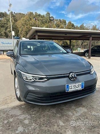 Usata VW Golf VII Style 116 CV (85 kW) 2021 Grigio Utilitaria