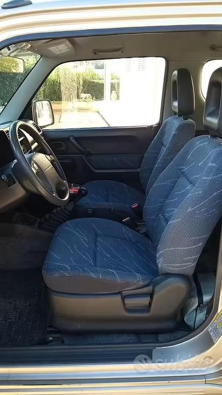 Usata Suzuki Jimny 80 CV (58 kW) 2000 SUV