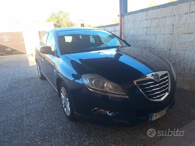 Usata Lancia Delta Silver 105 CV (77 kW) 2012 Blu Utilitaria