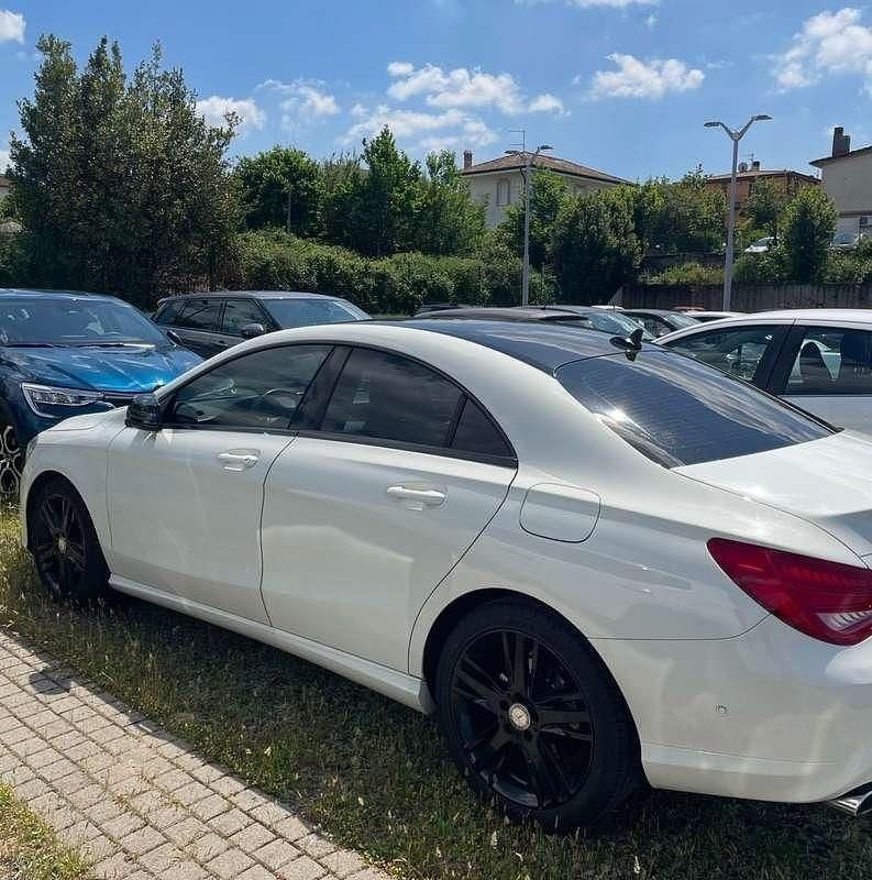 Usata Mercedes CLA220 Night 177 CV (130 kW) 2016 Bianco Berlina