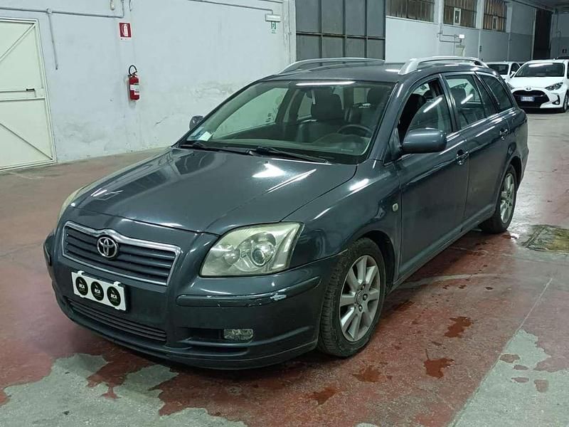 Grigio Usata 2005 Toyota Avensis Station wagon | 1890 € - Immagine 1/4