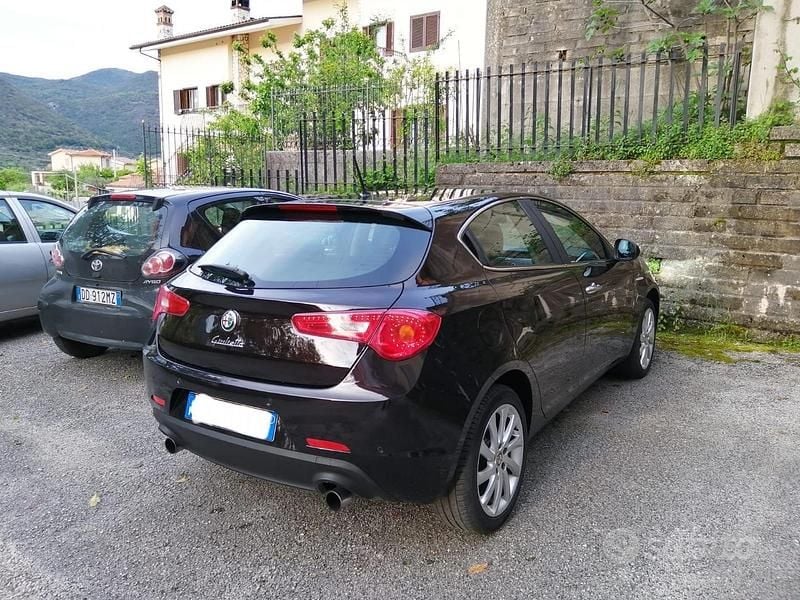 Usata Alfa Romeo Giulietta 140 CV (102 kW) 2012 Utilitaria