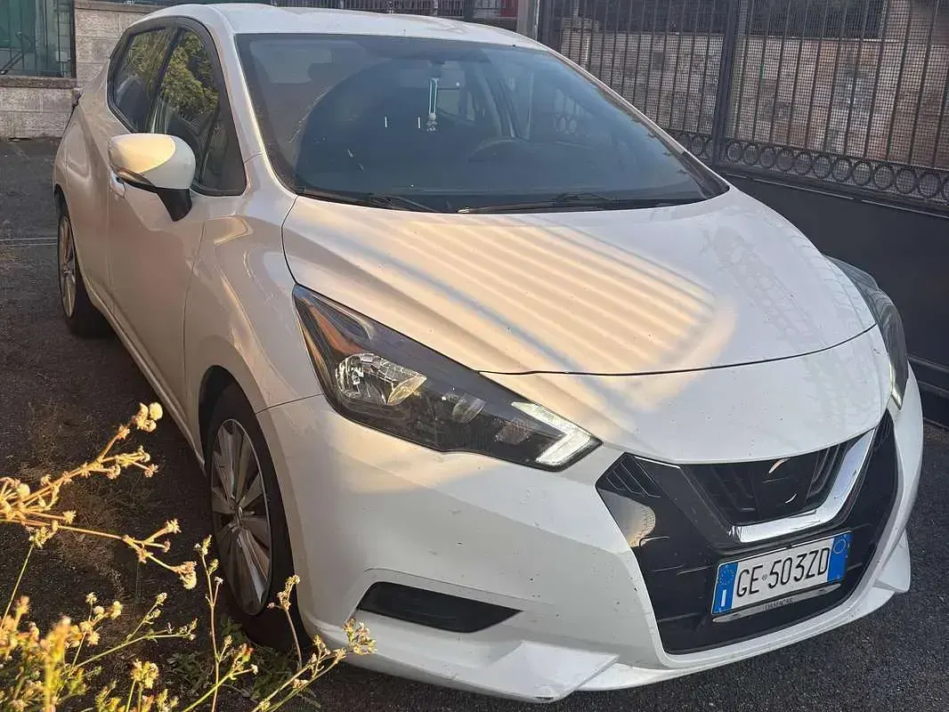 Usata Nissan Micra Acenta 92 CV (67 kW) 2021 Bianco Utilitaria