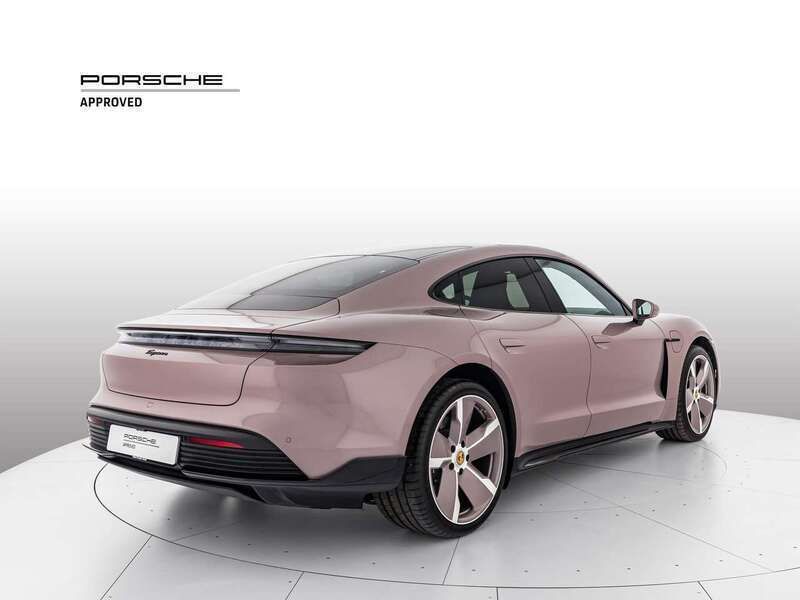 Usata Porsche Taycan 119 kW (163 CV) 2024 Rosa Berlina